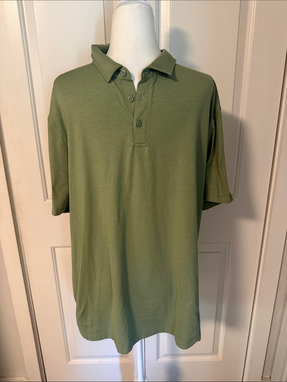 lululemon athletica Men's Olive Polo